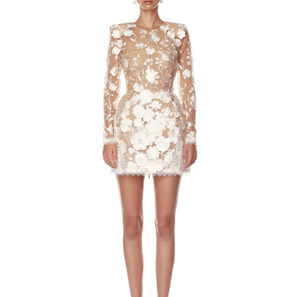 Bronx and Banco NWT Cream Sheath Dress Long Sleeve Crew Neck